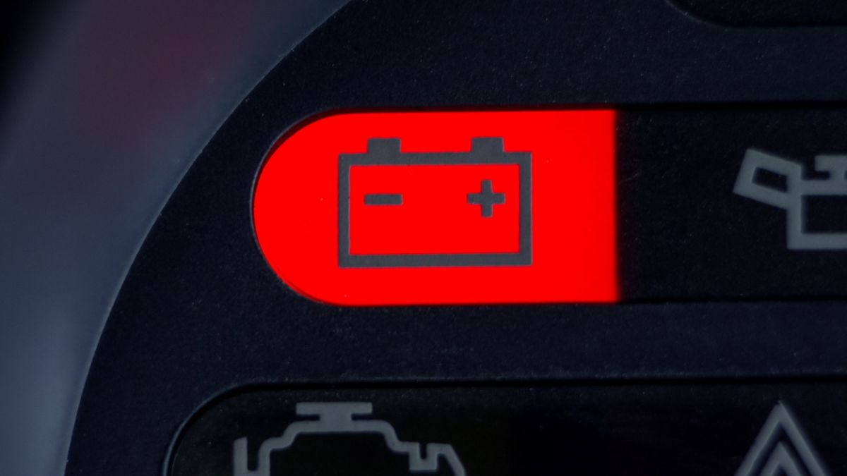 5 Signs Your Car Needs a New Battery Before It Leaves You Stranded
